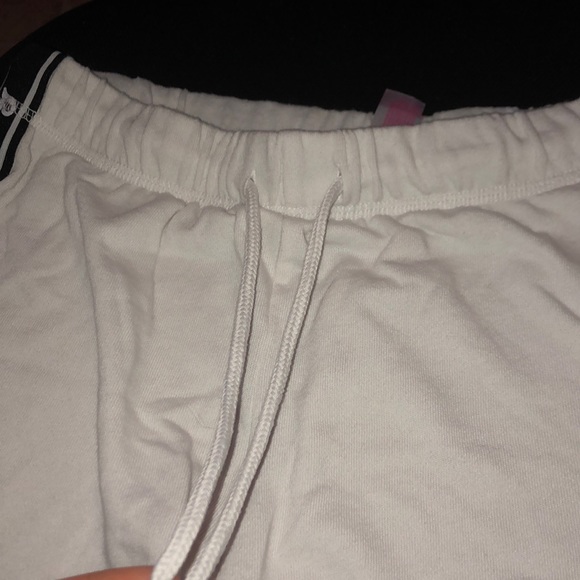 “Love” shorts - Picture 4 of 5